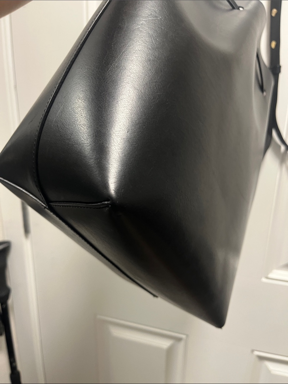 Mansur Gavriel Black Leather Bucket Shoulder Bag with Red Eyelet 13 x12.5x 6 - Picture 11 of 16